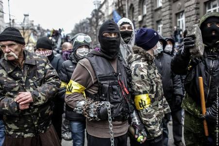Faschisten bei Demonstrationen in der Ukraine